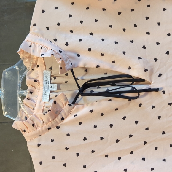 Sweet Rain Flutter Sleeve Tie Neck Top - Picture 5 of 6